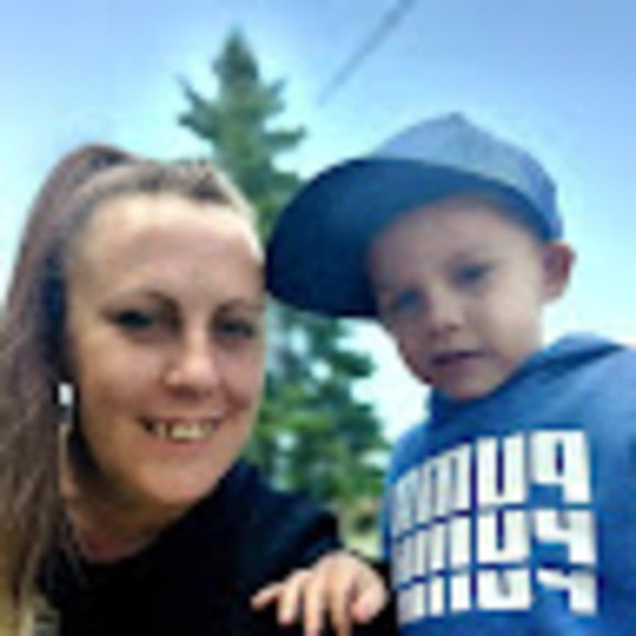 Meet your Posher, Vanessa - Picture 1 of 1